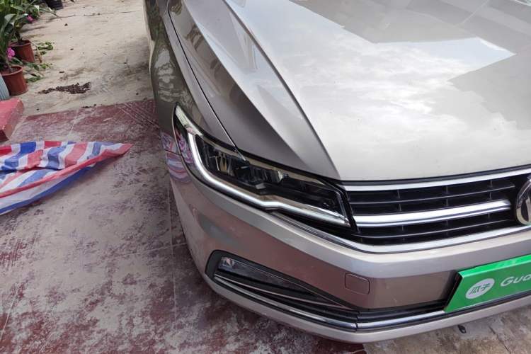 Used Volkswagen Bora 2019 Revised Version 1.5L Automatic Elite Edition China VI Standard Right Front Headlight