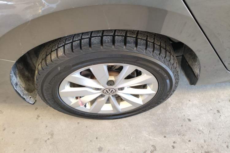 Used Volkswagen Bora 2019 Revised Version 1.5L Automatic Elite Edition China V Standard Right Rear Wheel Hub