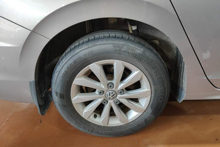 Used Volkswagen Bora 2019 1.5L Automatic Fashion Model Right Rear Wheel Hub