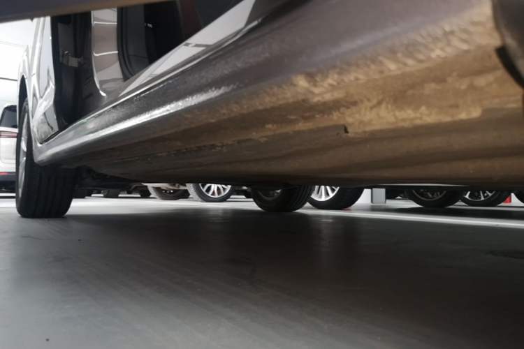 Used Volkswagen Bora 2019 1.5L Automatic Elite Version Right Side Sill