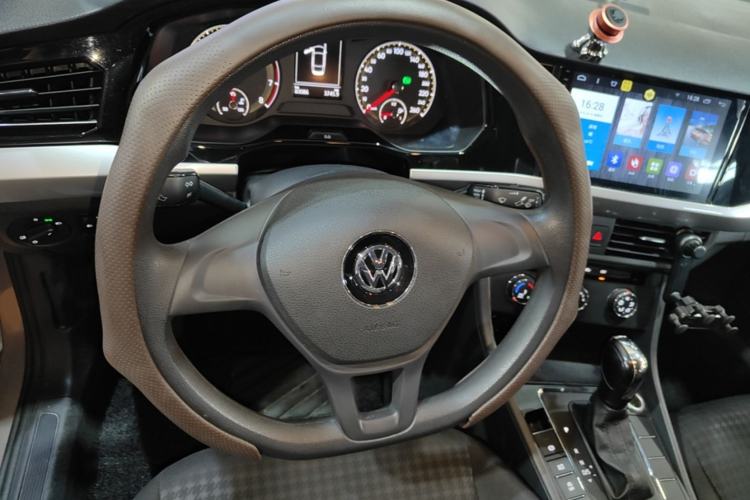 Used Volkswagen Bora 2019 1.5L Automatic Fashion Model Steering Wheel