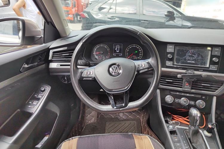 Used Volkswagen Bora 2019 Revised Version 1.5L Automatic Elite Edition China VI Standard Steering Wheel