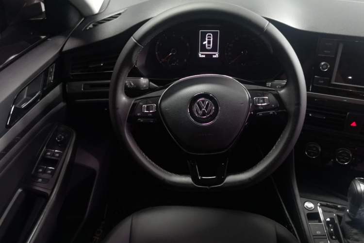 Used Volkswagen Bora 2019 1.5L Automatic Elite Version Steering Wheel