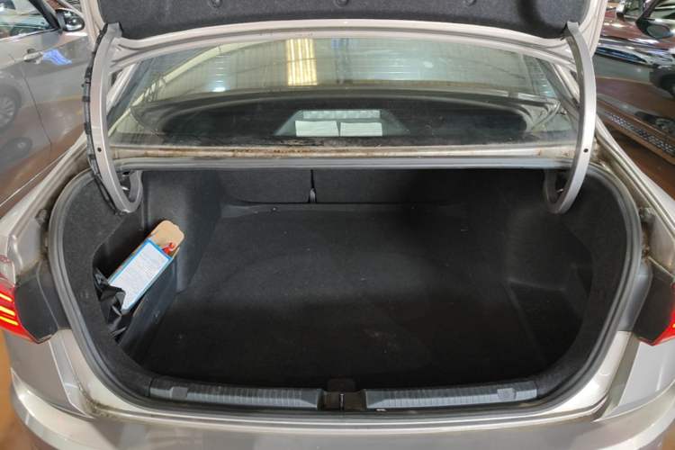 Used Volkswagen Bora 2019 1.5L Automatic Fashion Model Trunk