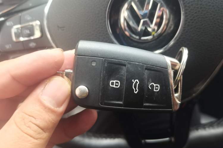 Used Volkswagen Bora 2019 Revised Version 1.5L Automatic Comfort Edition China VI Standard Vehicle Key