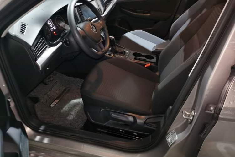 Used Volkswagen Bora 2019 Revised Version 1.5L Automatic Fashionable Style China VI Driver Seat