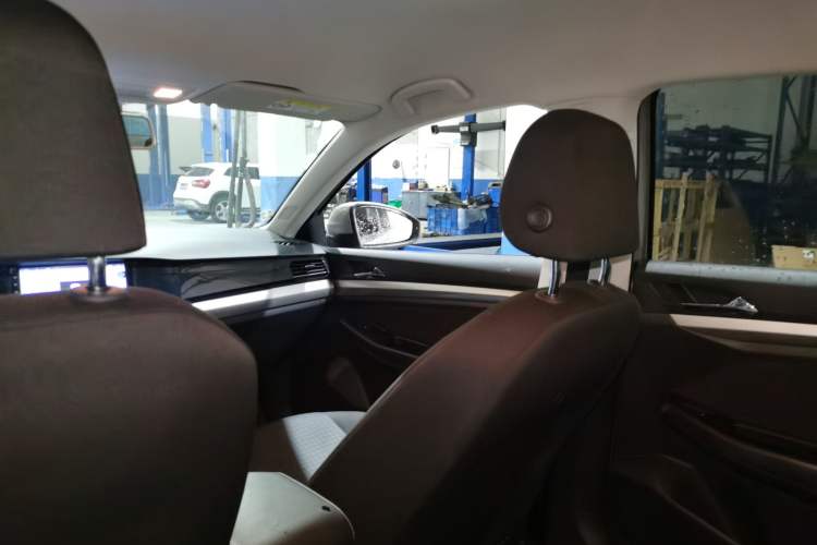 Used Volkswagen Bora 2019 Revised Version 1.5L Automatic Fashionable Style China VI Headliner