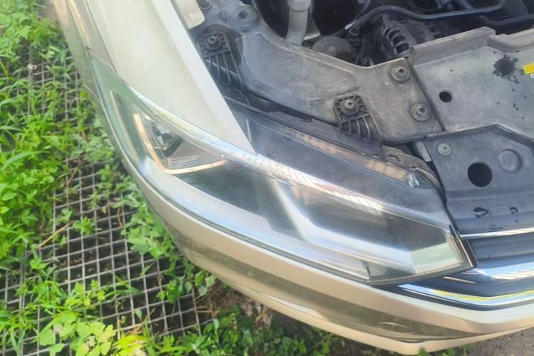 Used Volkswagen Bora 2019 Bora Legend 1.5L Manual Fashion Edition China VI Standard Right Front Headlight