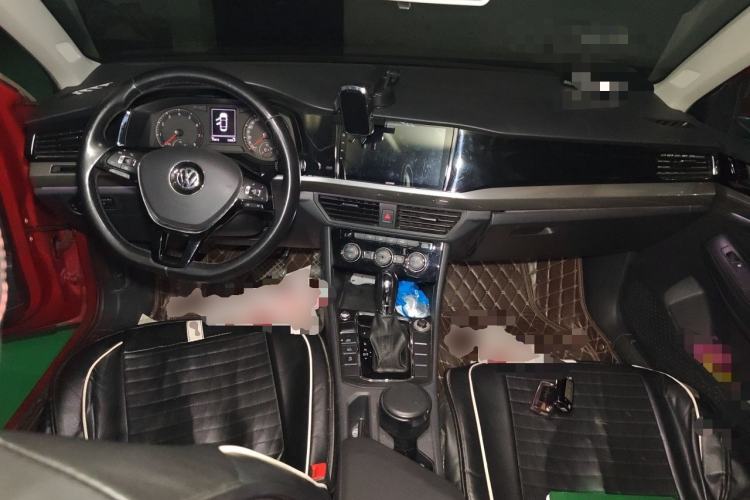 Used Volkswagen Bora 2019 Revised Version 1.5L Automatic Elite Edition China VI Standard Center Console