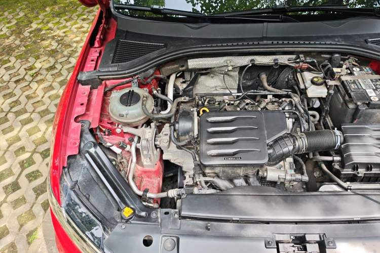 Used Volkswagen Bora 2019 1.5L Automatic Comfort Model Engine Bay Right