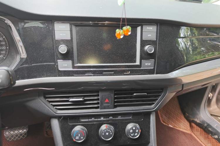 Used Volkswagen Bora 2019 Revised Version 1.5L Automatic Comfort Edition China VI Standard Audio And AC Panel