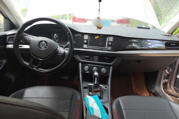 Used Volkswagen Bora 2019 Revised Version 1.5L Automatic Comfort Edition China VI Standard Center Console