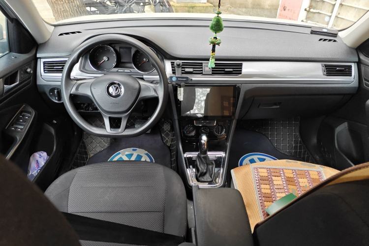Used Volkswagen Bora 2019 Facelift Bora·Legend 1.5L Automatic Fashion Edition China VI Standard Center Console