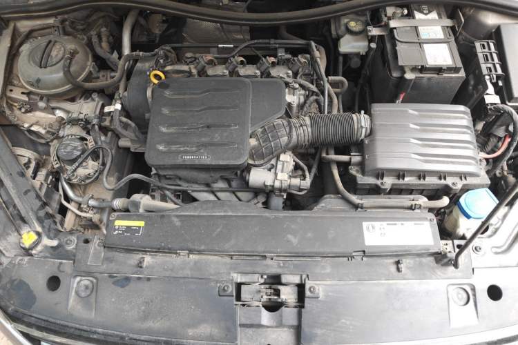 Used Volkswagen Bora 2019 Revised Version 1.5L Automatic Comfort Edition China VI Standard Engine Bay
