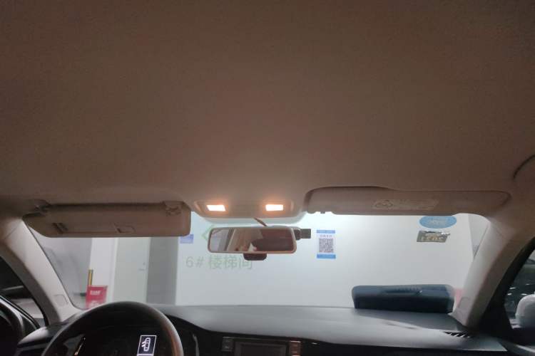 Used Volkswagen Bora 2019 1.5L Automatic Fashion Model Headliner