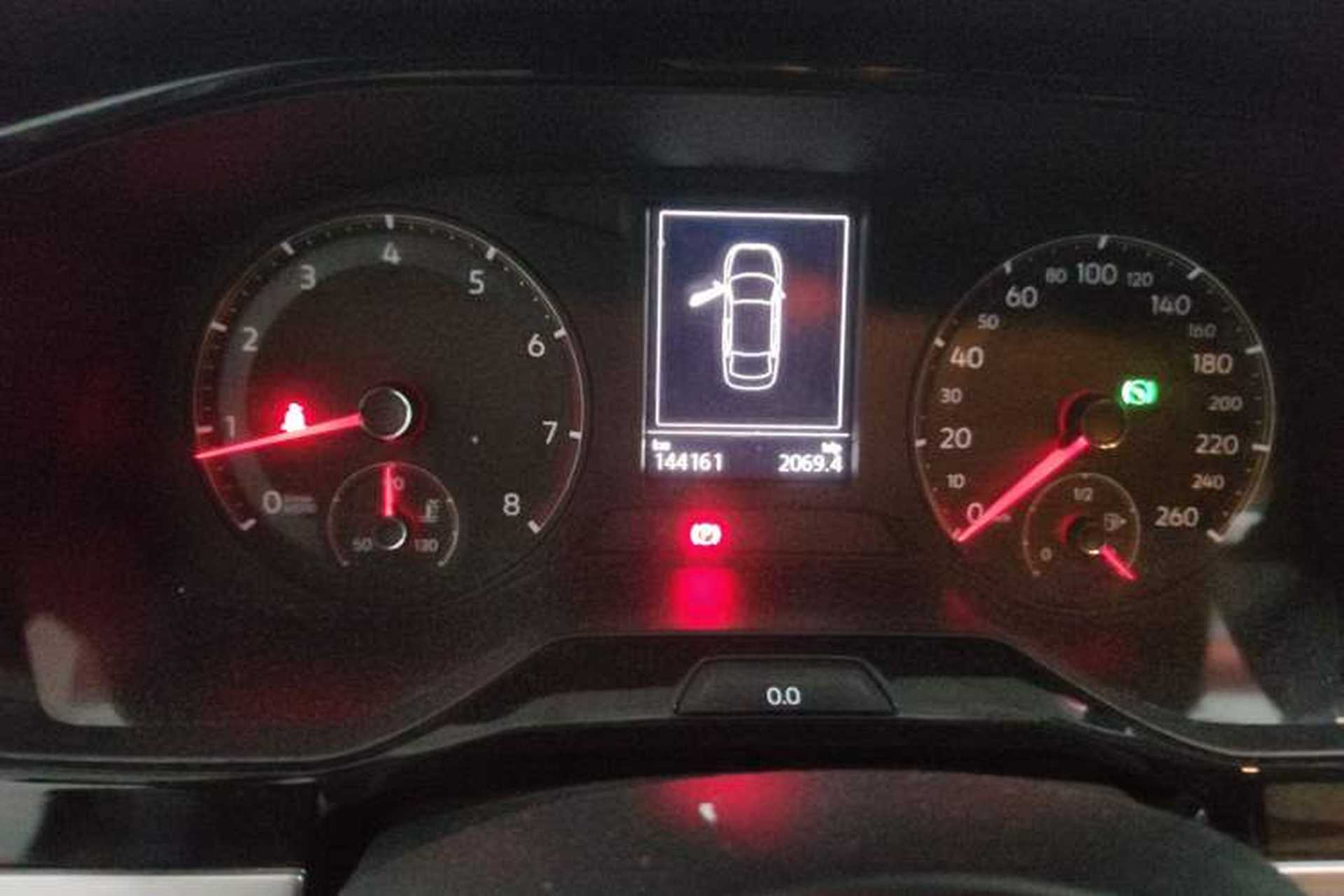 Used Volkswagen Bora 2019 1.5L Automatic Fashion Model Odometer Close Up