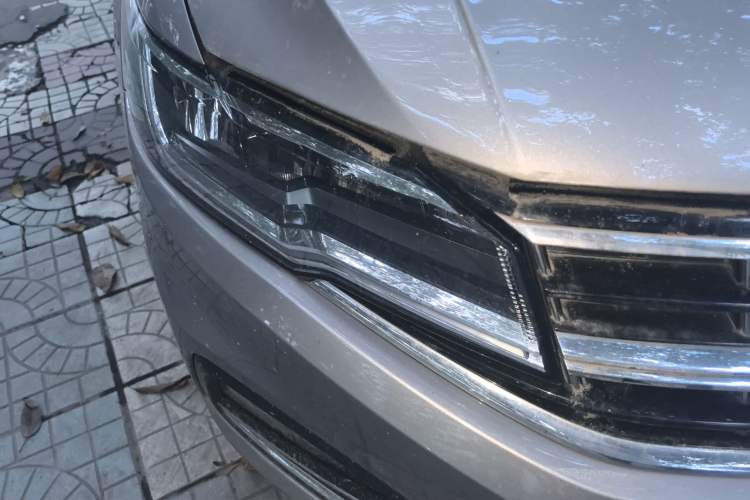 Used Volkswagen Bora 2019 1.5L Automatic Elite Version Right Front Headlight