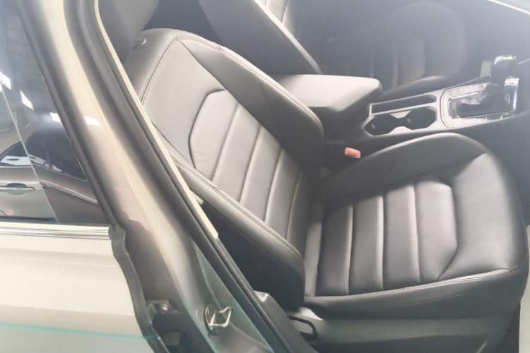 Used Volkswagen Bora 2019 280TSI DSG Luxury Model Right Front Seat