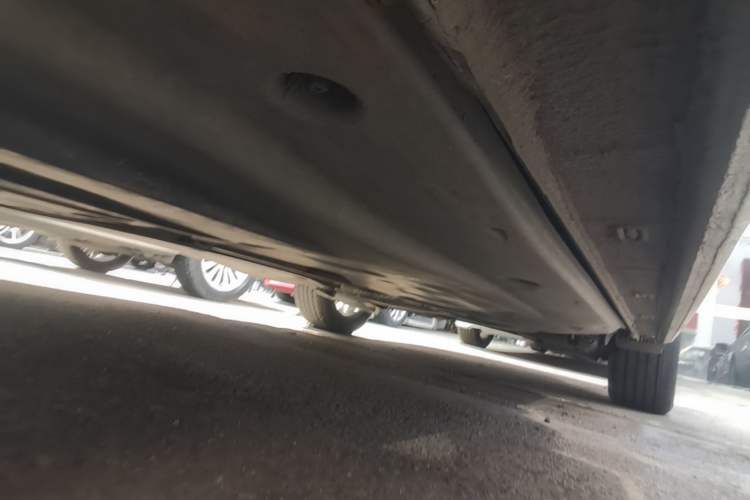 Used Volkswagen Bora 2019 1.5L Automatic Comfort Model Right Side Sill
