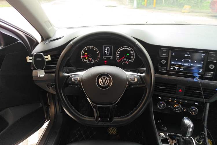 Used Volkswagen Bora 2019 Revised Version 1.5L Automatic Elite Edition China VI Standard Steering Wheel