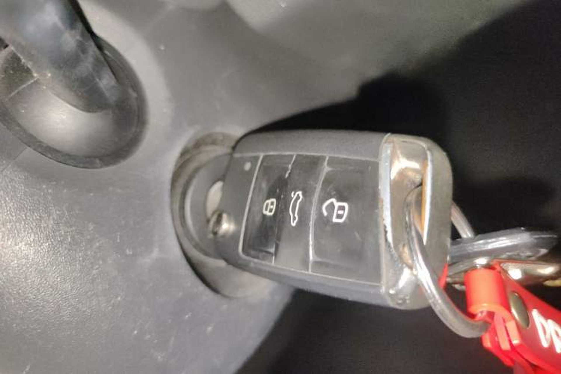 Used Volkswagen Bora 2019 1.5L Automatic Fashion Model Vehicle Key