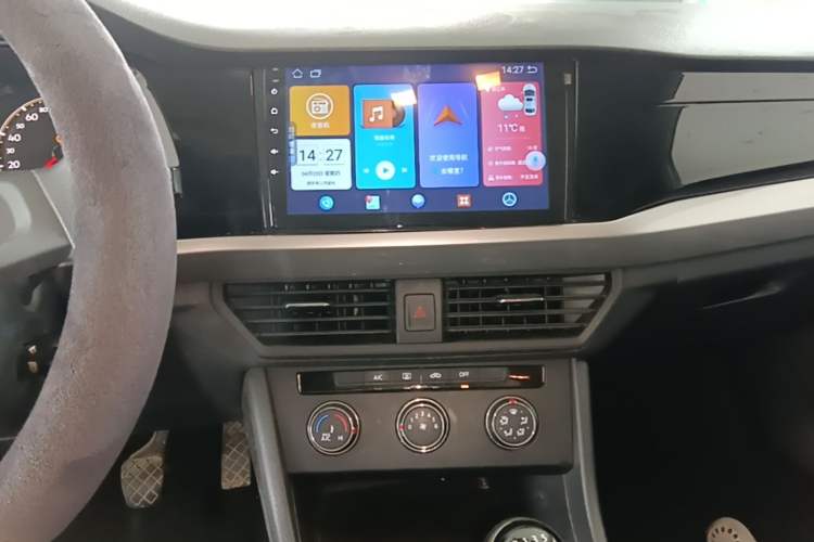 Used Volkswagen Bora 2019 1.5L Manual Fashion Edition Audio And AC Panel