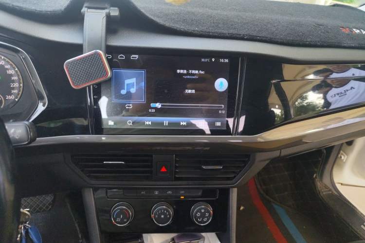 Used Volkswagen Bora 2019 1.5L Automatic Comfort Model Audio And AC Panel