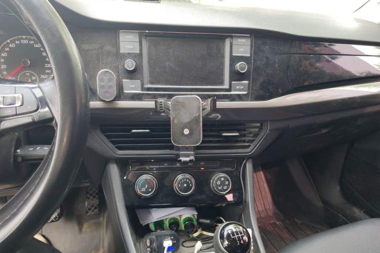 Used Volkswagen Bora 2019 Revised Version 1.5L Manual Comfort Edition China VI Standard Audio And AC Panel