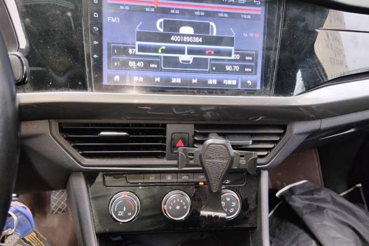 Used Volkswagen Bora 2019 1.5L Manual Comfort Version Audio And AC Panel