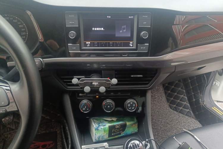 Used Volkswagen Bora 2019 Revised Version 1.5L Manual Comfort Edition China VI Standard Audio And AC Panel