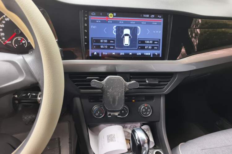 Used Volkswagen Bora 2019 1.5L Automatic Fashion Model Audio And AC Panel