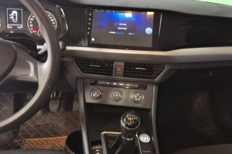 Used Volkswagen Bora 2019 Revised Version 1.5L Manual Fashion Edition China VI Standard Audio And AC Panel