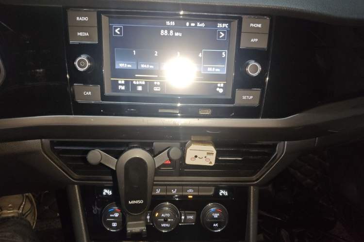 Used Volkswagen Bora 2019 Revised Version 1.5L Automatic Elite Edition China VI Standard Audio And AC Panel