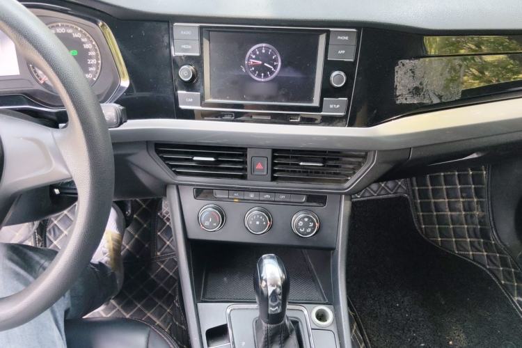 Used Volkswagen Bora 2019 Revised Version 1.5L Automatic Fashionable Style China VI Audio And AC Panel