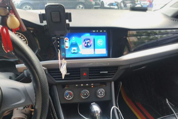 Used Volkswagen Bora 2019 1.5L Automatic Fashion Model Audio And AC Panel