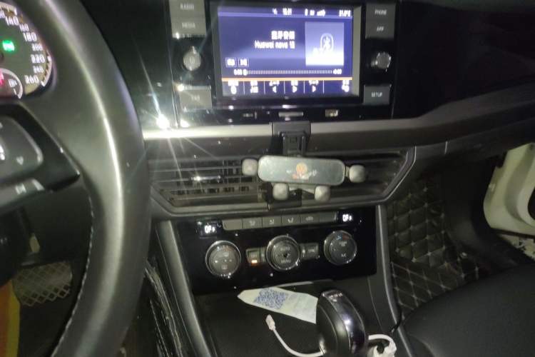 Used Volkswagen Bora 2019 Revised Version 280TSI DSG Elite Edition China VI Standard Audio And AC Panel