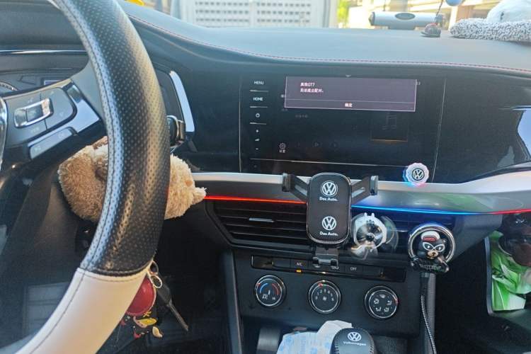 Used Volkswagen Bora 2019 1.5L Automatic Fashion Model Audio And AC Panel