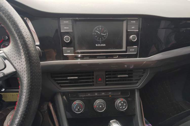 Used Volkswagen Bora 2019 Revised Version 1.5L Automatic Comfort Edition China VI Standard Audio And AC Panel