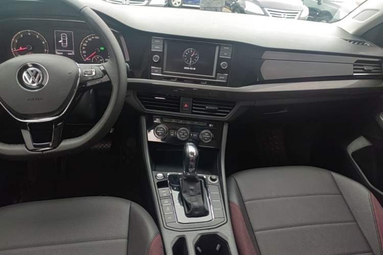 Used Volkswagen Bora 2019 Revised Version 280TSI DSG Elite Edition China V Standard Audio And AC Panel