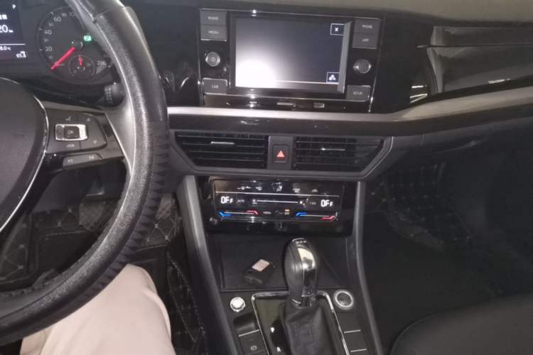 Used Volkswagen Bora 2019 Revised Version 280TSI DSG Elite Edition China VI Standard Audio And AC Panel