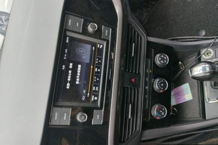 Used Volkswagen Bora 2019 Revised Version 1.5L Automatic Comfort Edition China V Standard Audio And AC Panel