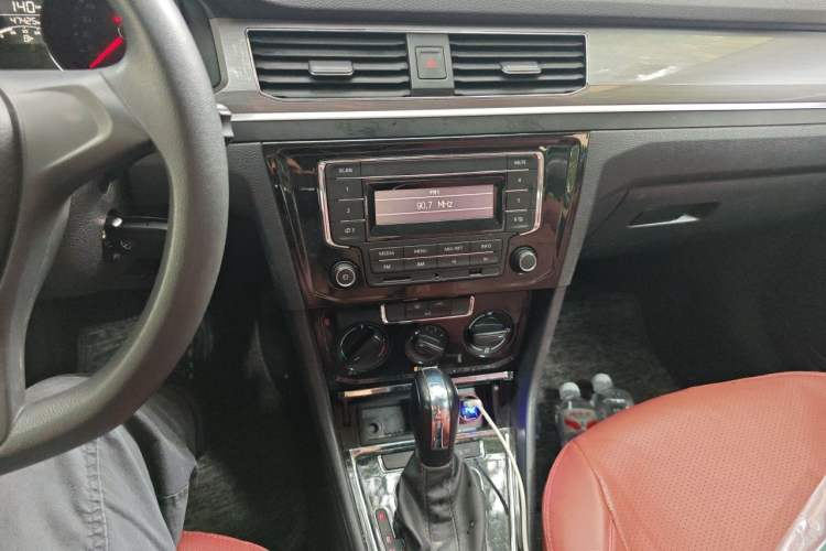 Used Volkswagen Bora 2019 Facelift Bora·Legend 1.5L Automatic Fashion Edition China VI Standard Audio And AC Panel