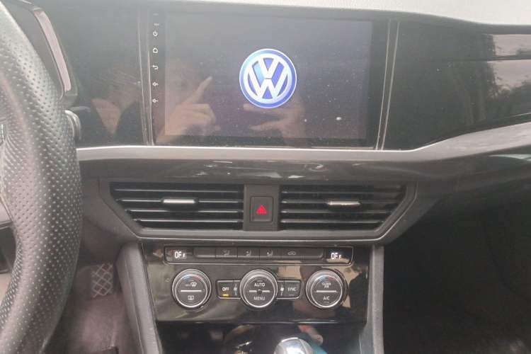 Used Volkswagen Bora 2019 1.5L Automatic Elite Version Audio And AC Panel