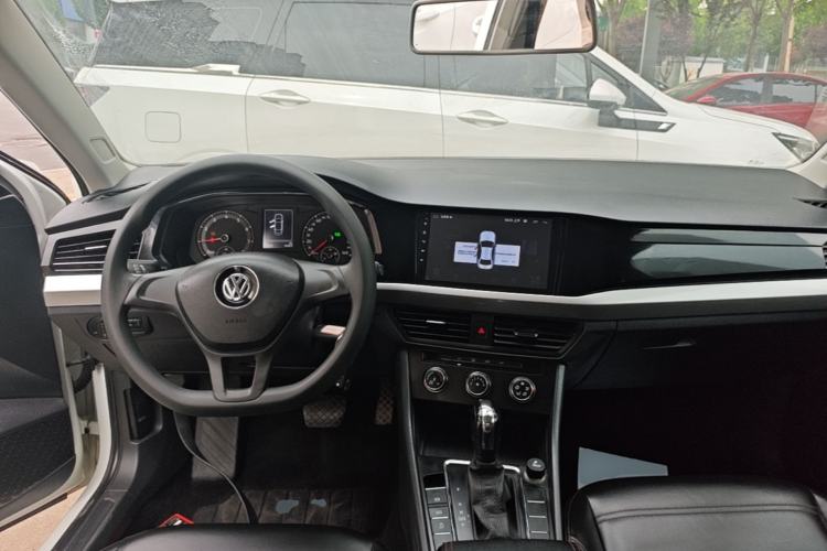 Used Volkswagen Bora 2019 Revised Version 1.5L Automatic Fashionable Style China VI Center Console