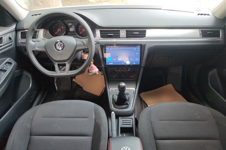 Used Volkswagen Bora 2019 Bora Legend 1.5L Manual Fashion Edition China VI Standard Center Console