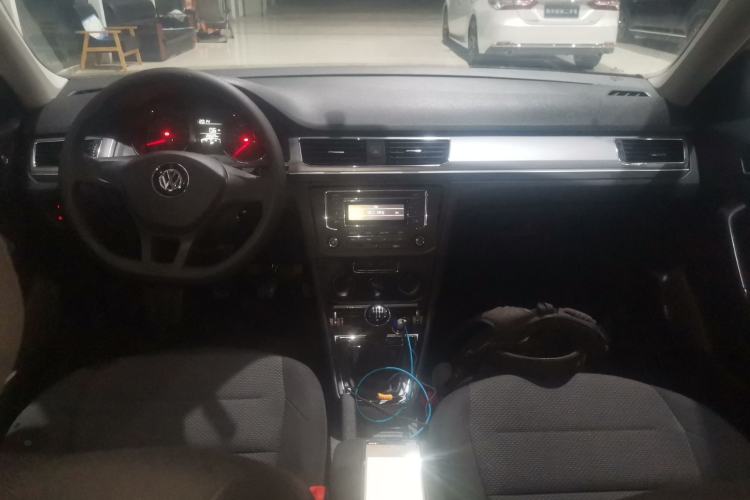 Used Volkswagen Bora 2019 Bora Legend 1.5L Manual Fashion Edition China VI Standard Center Console