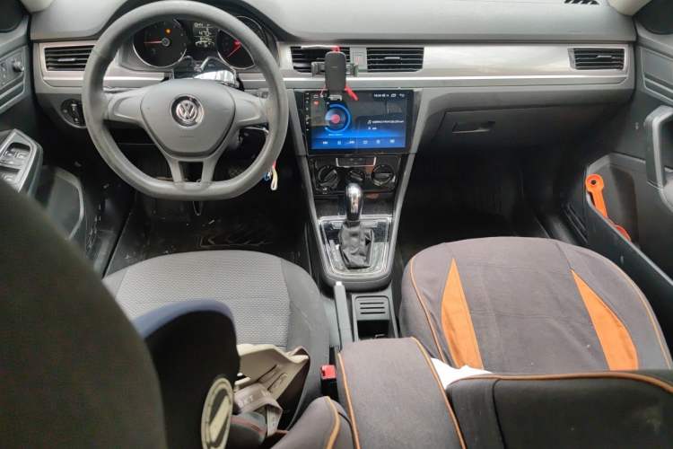 Used Volkswagen Bora 2019 Facelift Bora·Legend 1.5L Automatic Fashion Edition China VI Standard Center Console