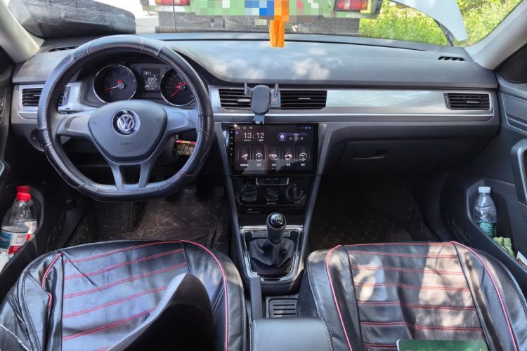 Used Volkswagen Bora 2019 Bora Legend 1.5L Manual Fashion Edition China VI Standard Center Console