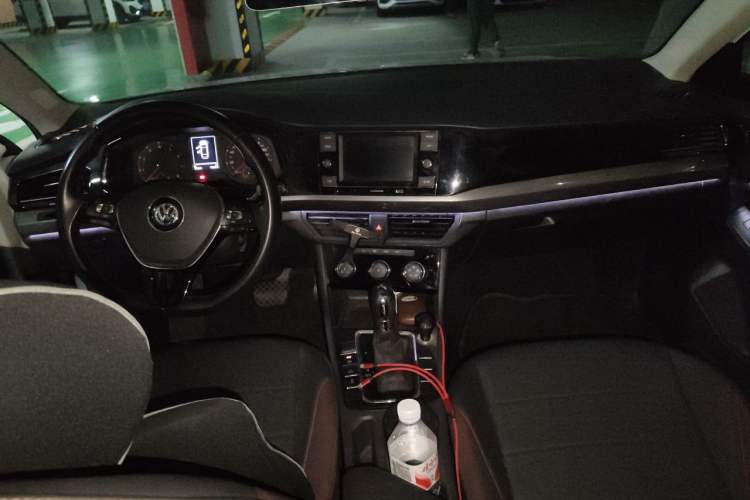 Used Volkswagen Bora 2019 Revised Version 1.5L Automatic Comfort Edition China VI Standard Center Console