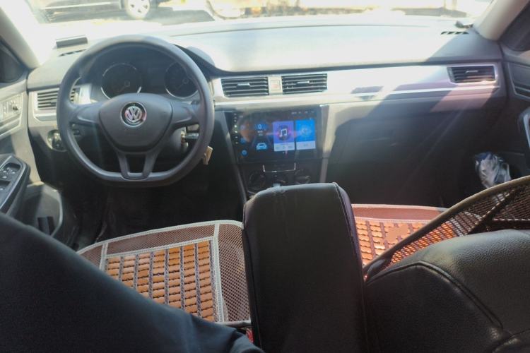 Used Volkswagen Bora 2019 Facelift Bora·Legend 1.5L Automatic Fashion Edition China VI Standard Center Console